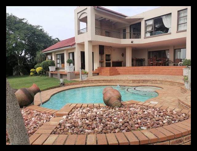 4 BEDROOM HOUSE FOR SALE IN MEER EN SEE